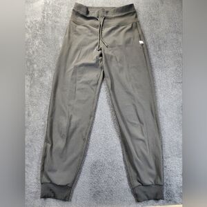 VUORI Daily Jogger Leggings Olive Green Medium EUC